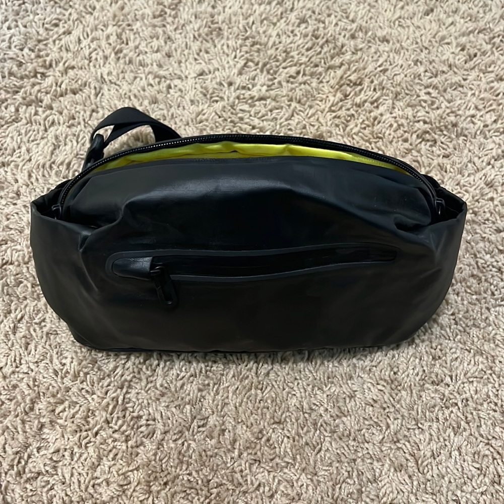 Water resistant sling pack